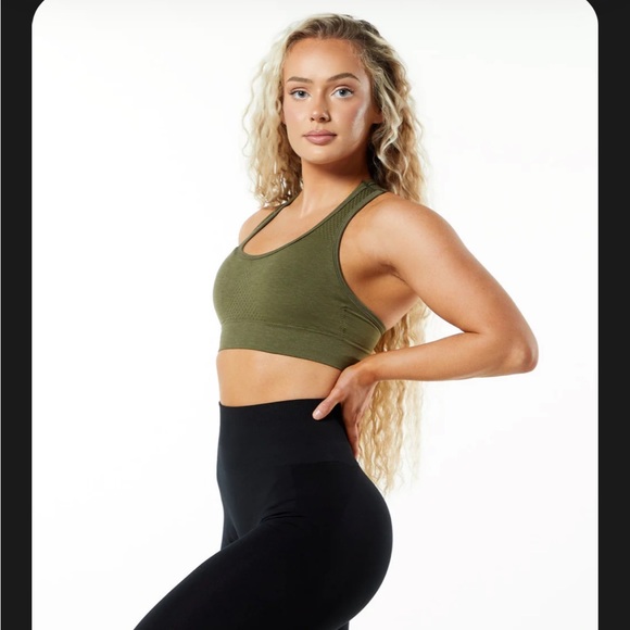 Alphalete impact bra in aspen - Picture 2 of 6